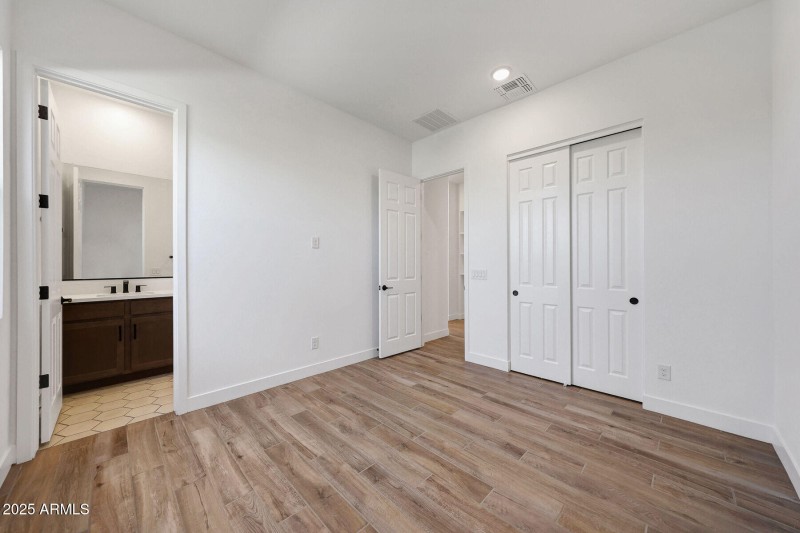 1039 Bedroom 4 Downstairs