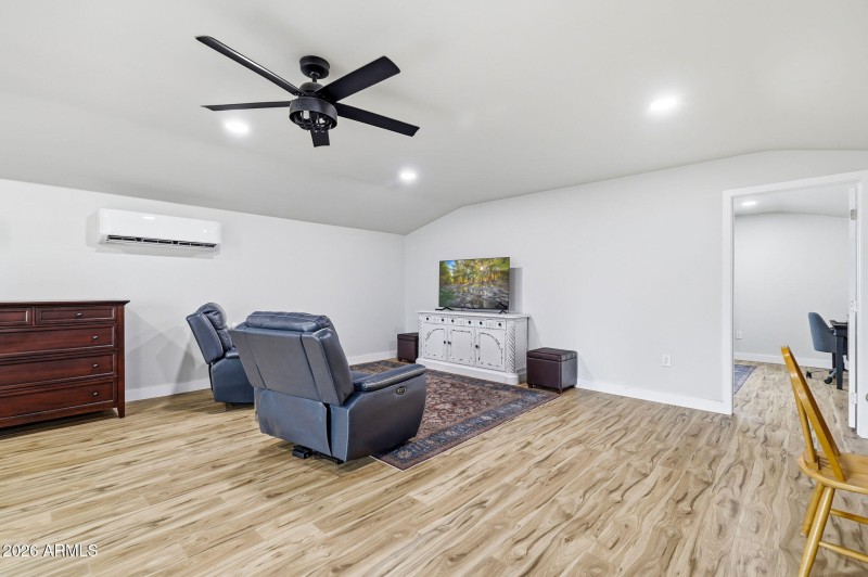 2270 Spitfire Circle