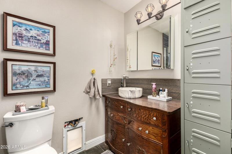 6974d8_24 - Wild Horse