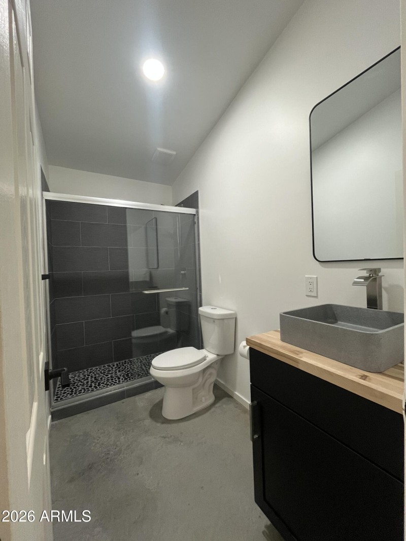 24) 66810-6967a1ec17a09