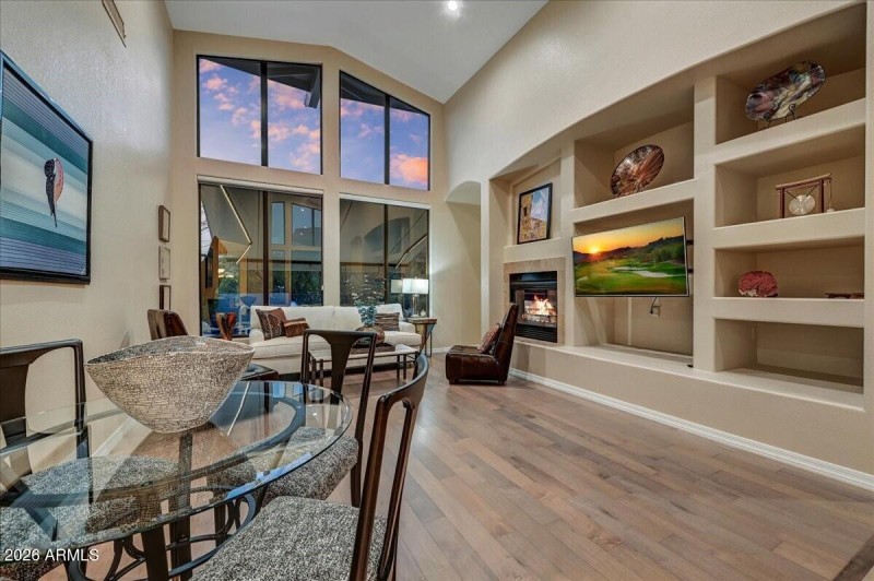 016_13Living Sitting