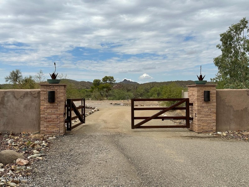 South Gate, Lazy RC Ranch