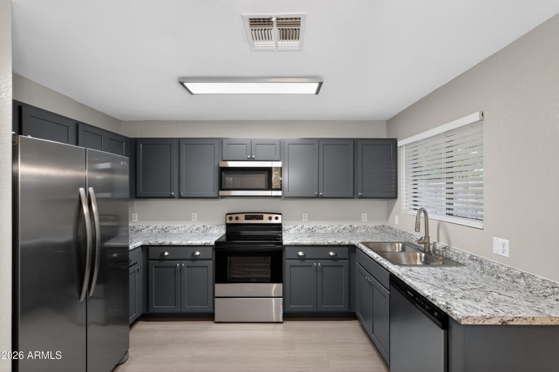 2) 67043-69758742e9e6a