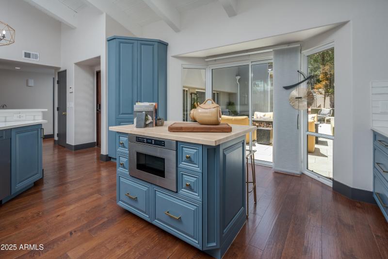 Island With Built In Microwave