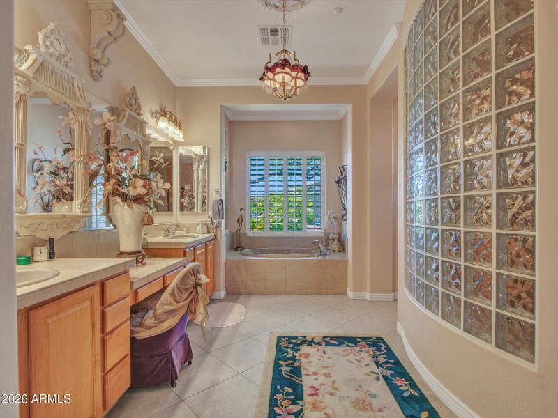 06-Primary-Suite-(7)