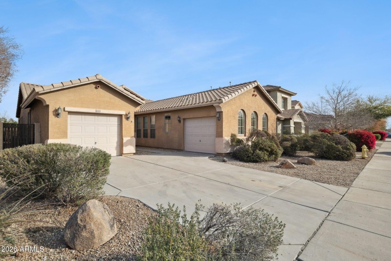 3-web-or-mls-15454-w-statler-cir