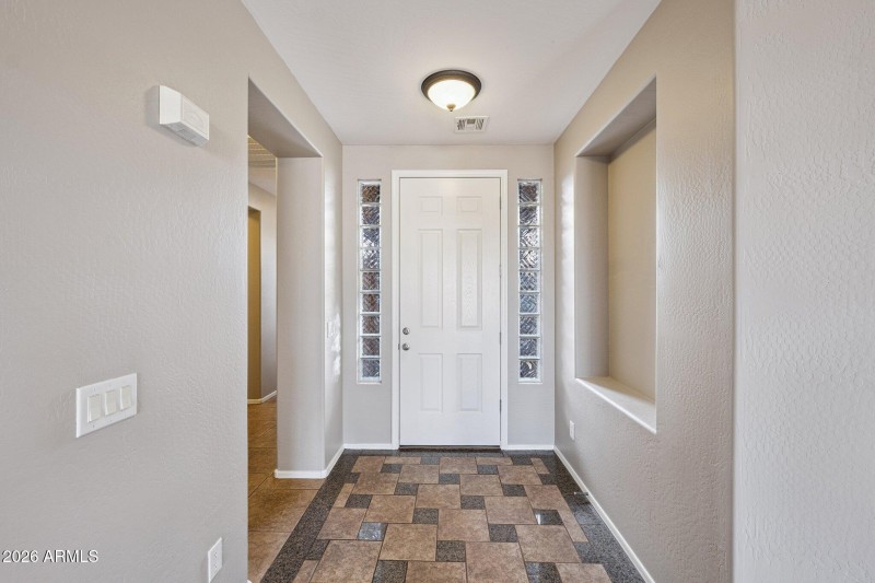 6-web-or-mls-15454-w-statler-cir