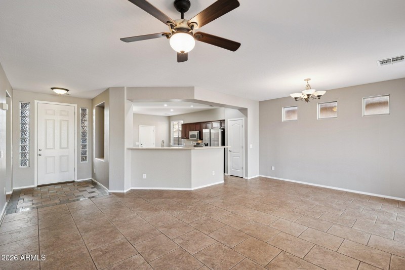 7-web-or-mls-15454-w-statler-cir