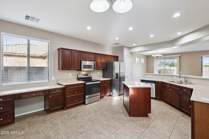 12-web-or-mls-15454-w-statler-cir