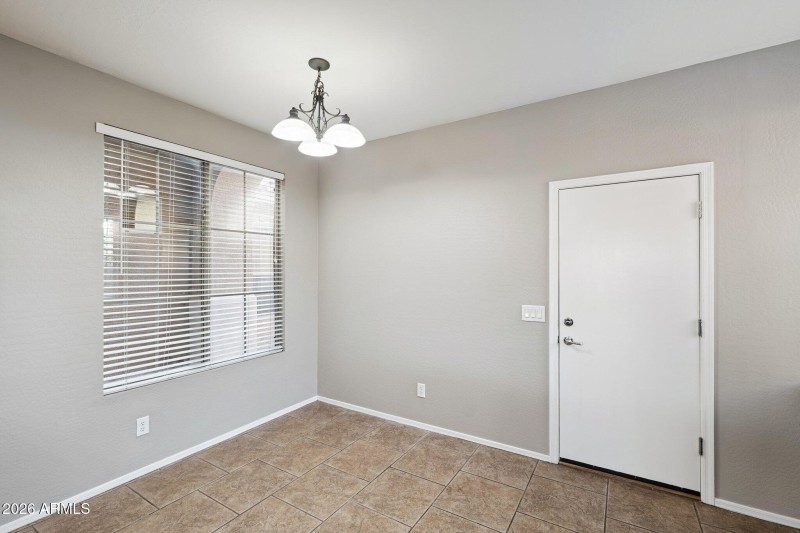 14-web-or-mls-15454-w-statler-cir