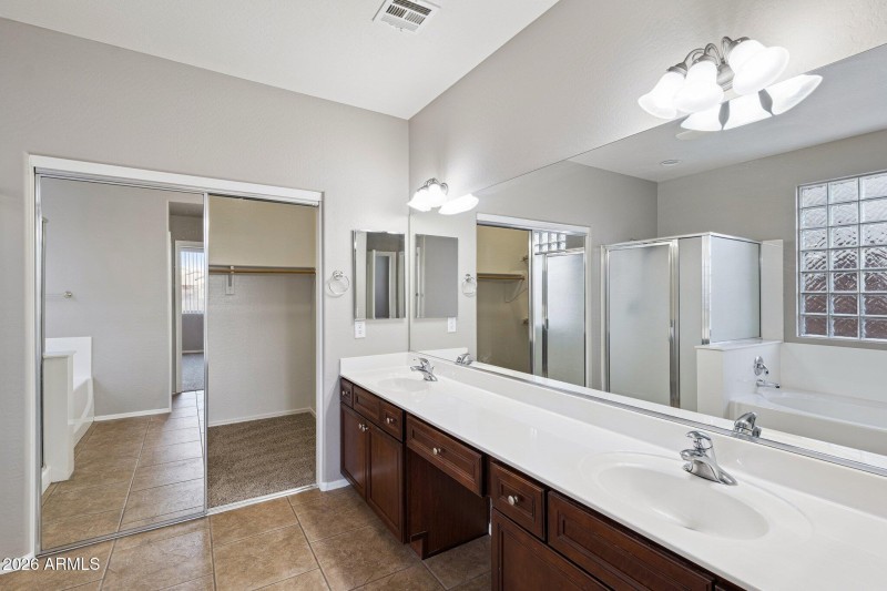 18-web-or-mls-15454-w-statler-cir