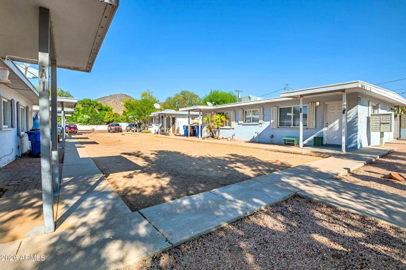 2-custom-1410 W Cheryl Dr-2