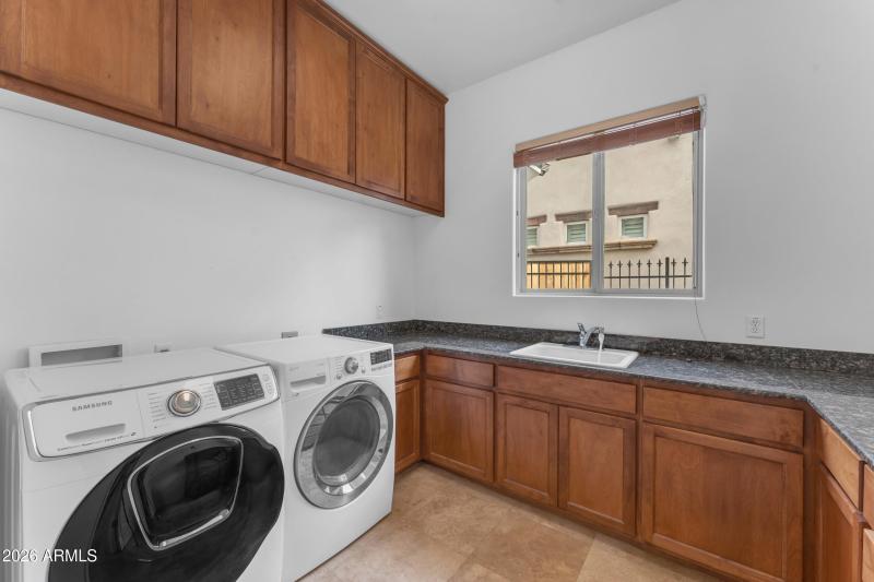 Laundry with Storage