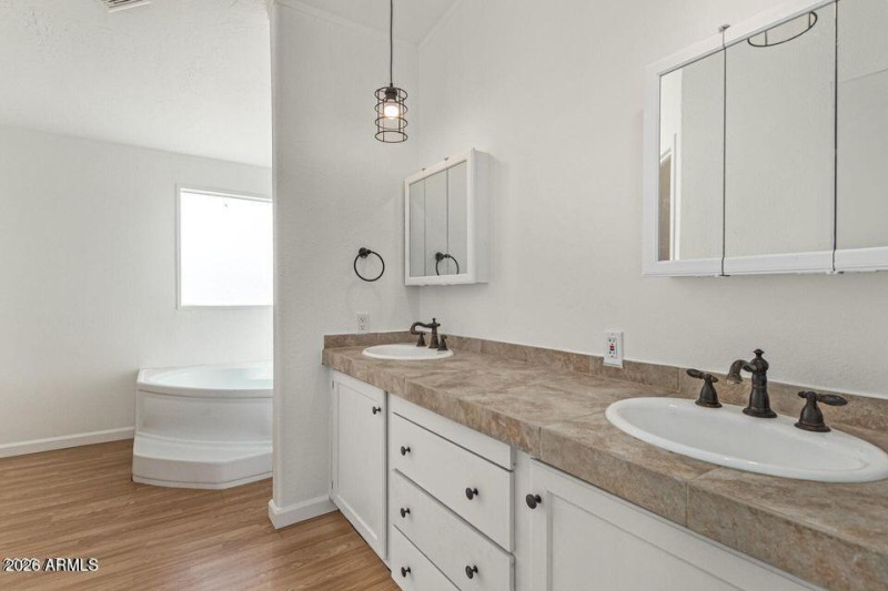 20231109152520875905000000-o