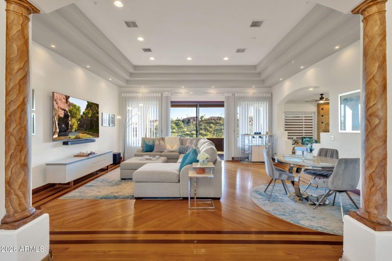 010_Great Room Entry