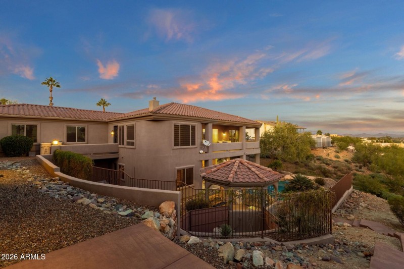 071_Aerial Side View