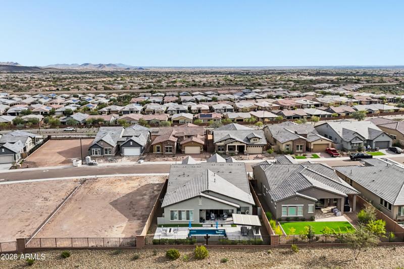 5-print-59-print-N 134th Ln-S2501-059