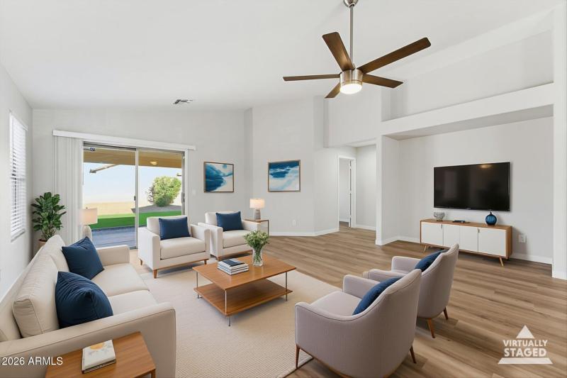 10-Living Room (virtually staged)