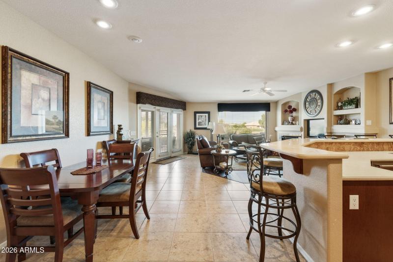 Dining Area Off Kitchen