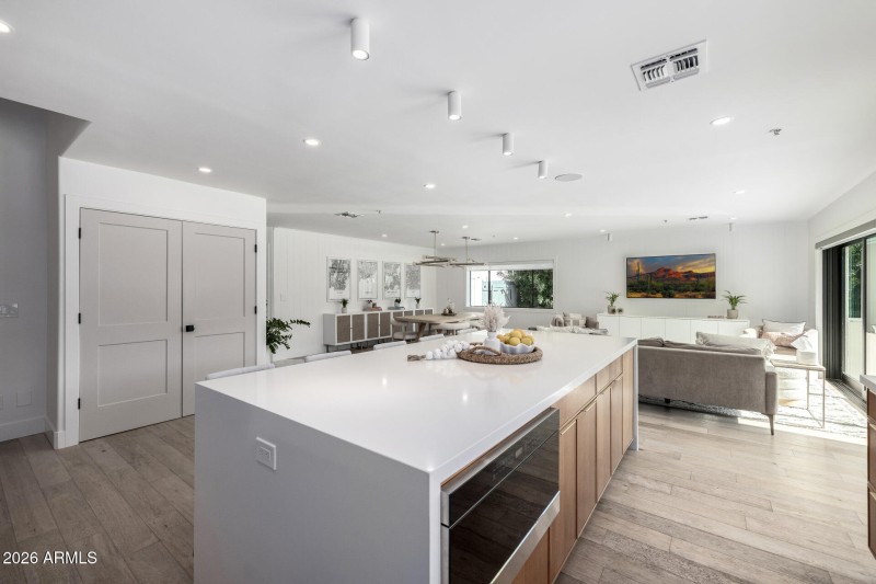 Large Waterfall Island with Seating