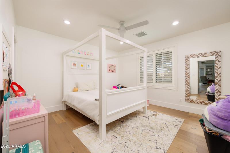 E Hermosa Vista Dr (4041)-6