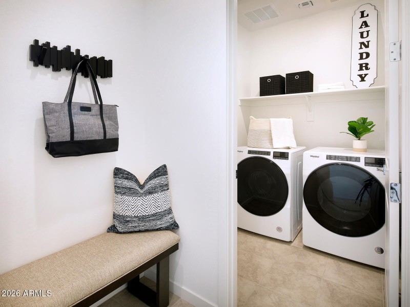 PHX_EnclaveOlive_Carson_Crisp_Laundry