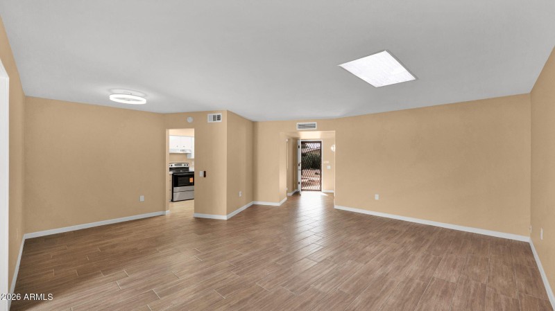 8-web-or-mls-P1431411