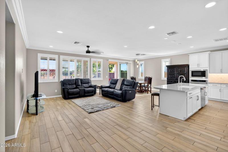 7-web-or-mls-56- S 229th Way