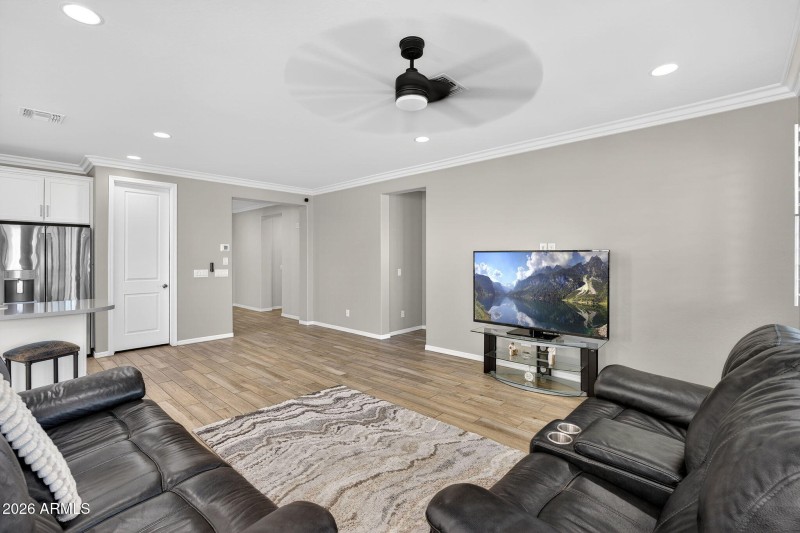 10-web-or-mls-60- S 229th Way