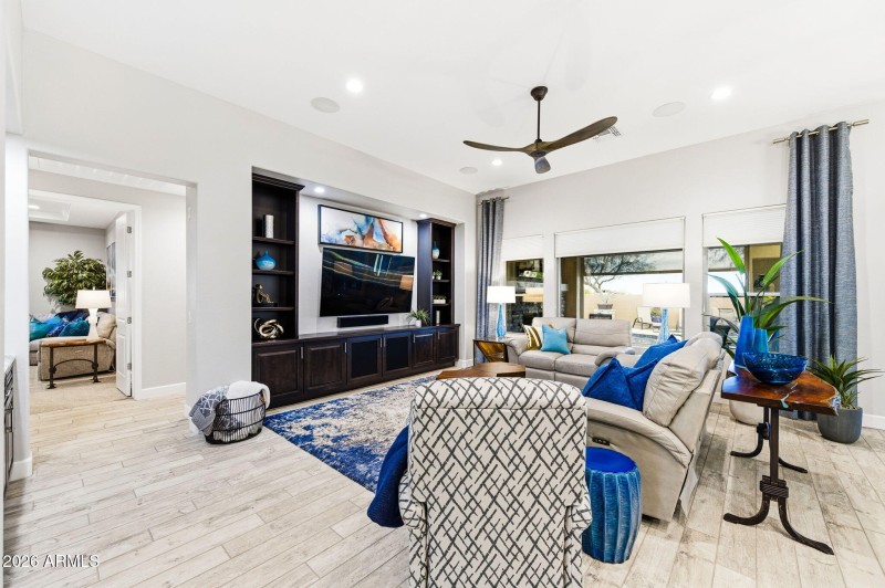 26-web-or-mls-5691 N Dakota Dr-26