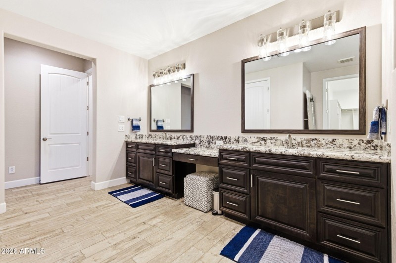 34-web-or-mls-5691 N Dakota Dr-34