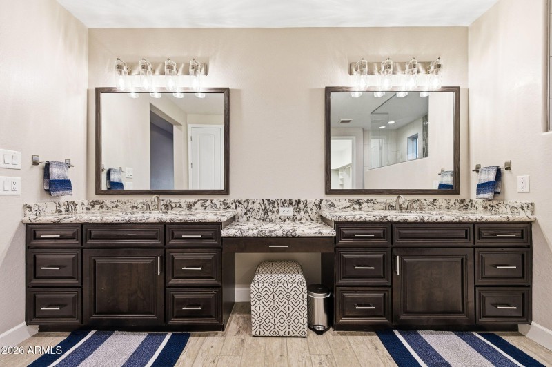 39-web-or-mls-5691 N Dakota Dr-39