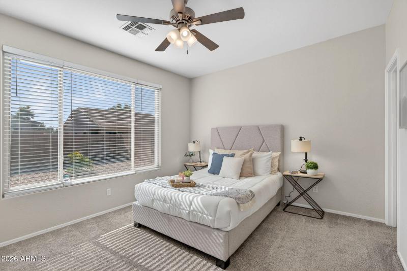 16-web-or-mls-16-E Clifton Ave