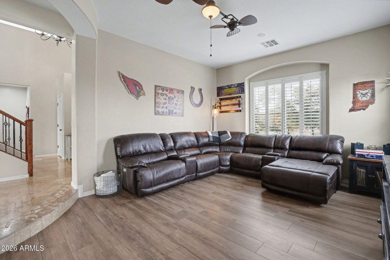 10-web-or-mls-Untitled-10