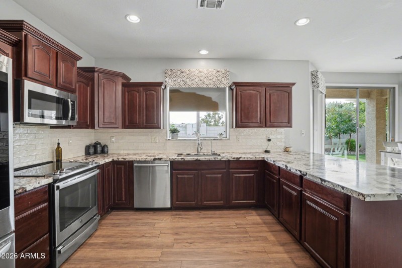 20-web-or-mls-Untitled-20