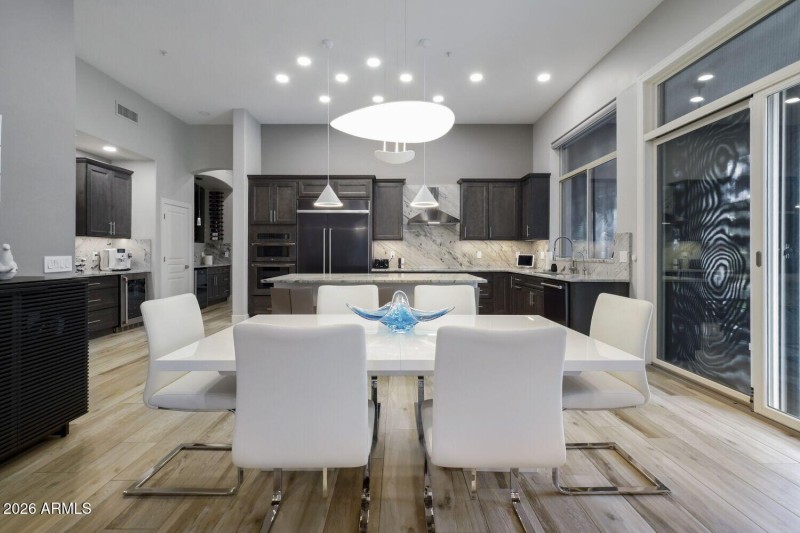 014 - 14 Dining Room