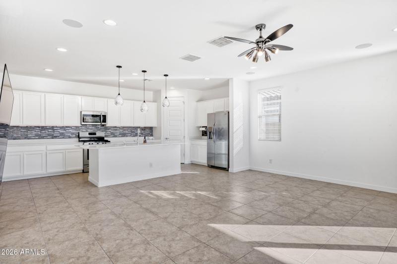 1313 E Glass Ln Phoenix - 304