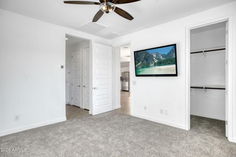 1313 E Glass Ln Phoenix - 312