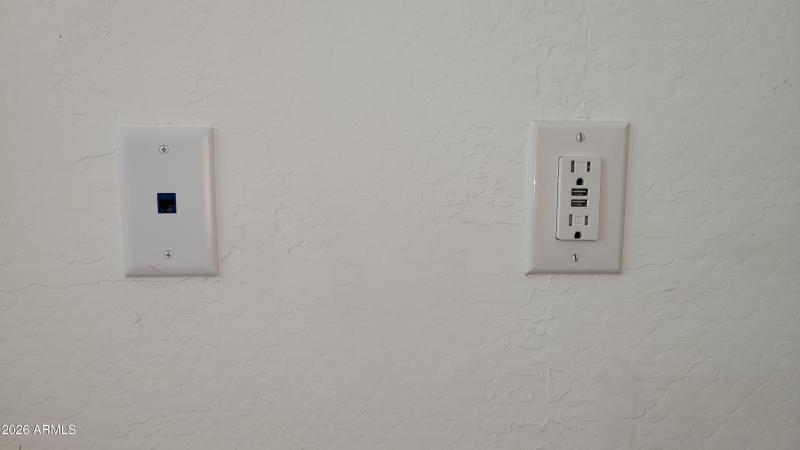Modern Outlets 02