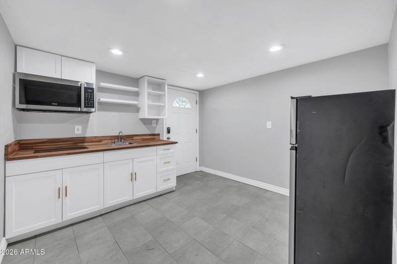 2302 E Yale Street, Phoenix, AZ 85006