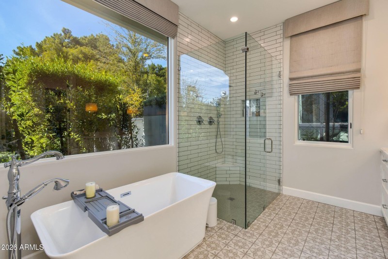 Primary Soaking Tub & Shower