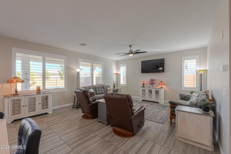 1256 W Silver Creek Ln