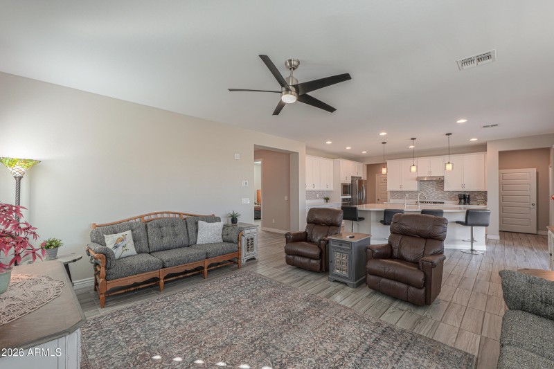 1256 W Silver Creek Ln