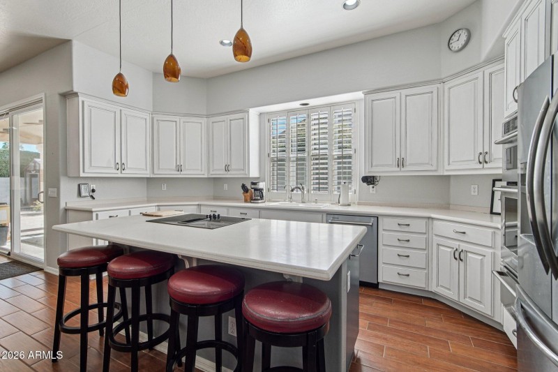 18-web-or-mls-E Nisbet Rd-S2801-016