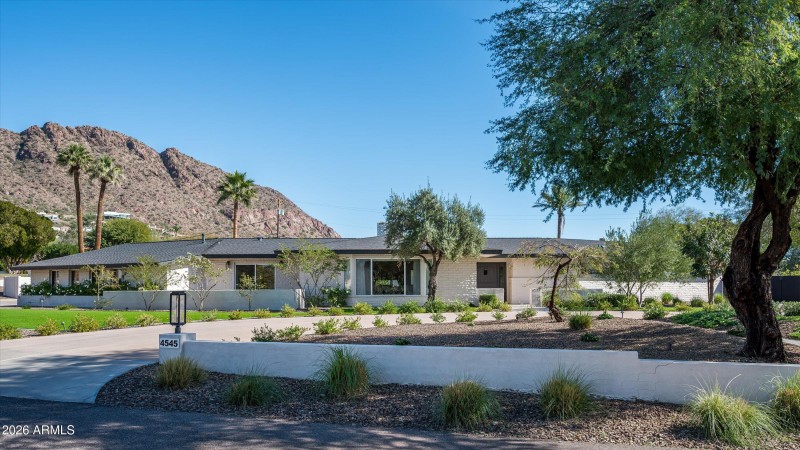 04-4545NRoyalViewDrE-4