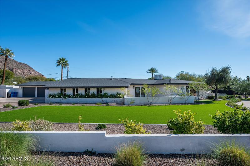 08-4545NRoyalViewDrE-8