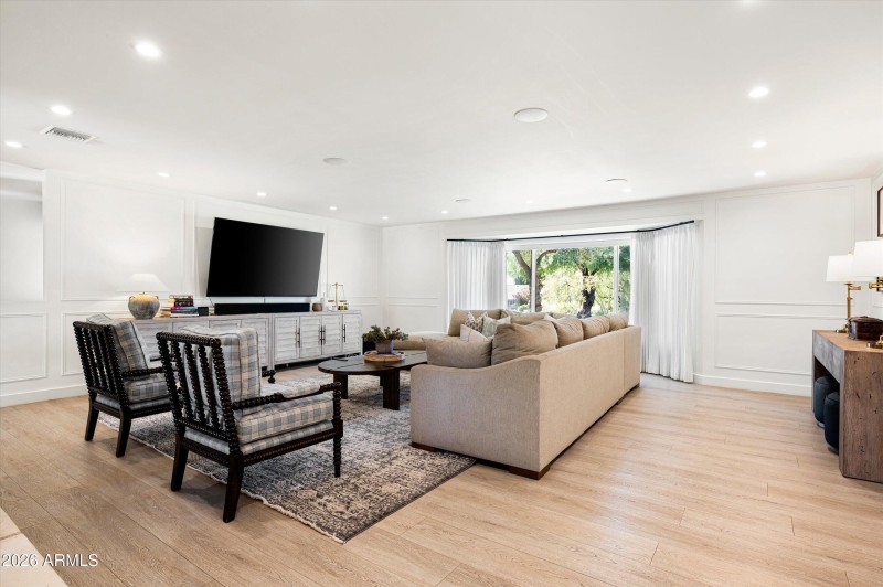 14-4545NRoyalViewDrE-14