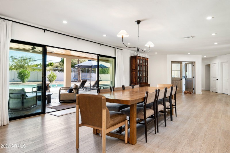 23-4545NRoyalViewDrE-23