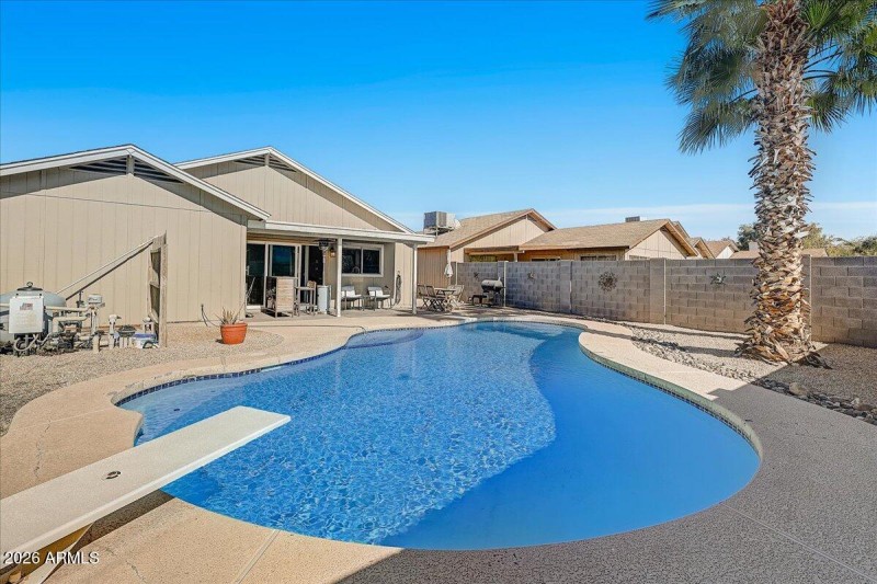 Wonderful Diving Pool