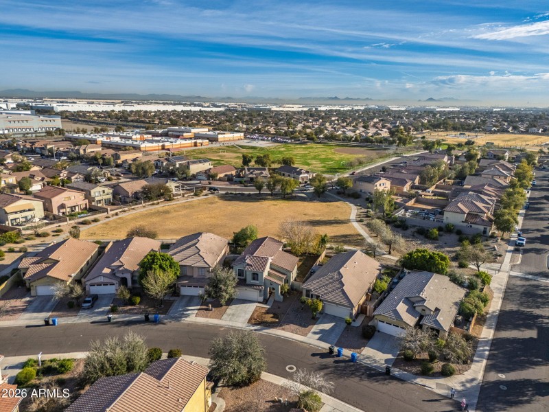 36-web-or-mls-2325 S 88th Dr-36